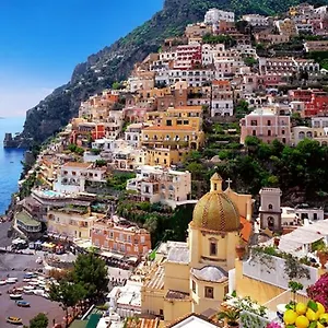 blue-line-house-positano.hotels-amalfi.com/